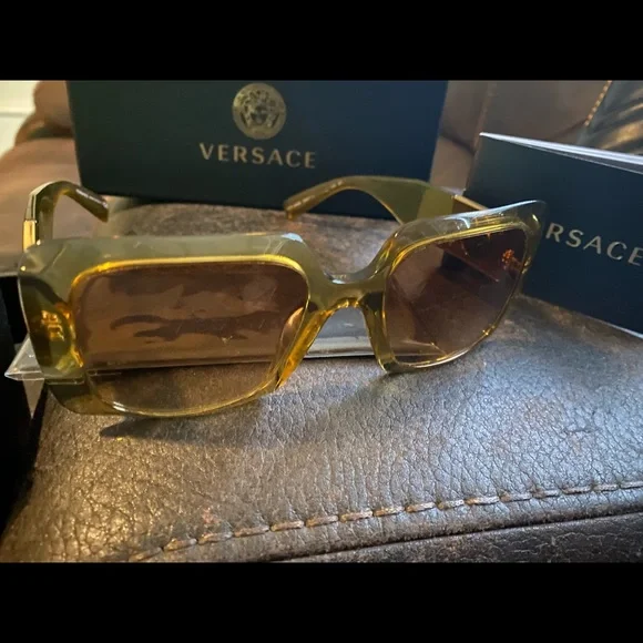 Authentic Versace glasses Comes with box, glasses case, dust  display picture 1